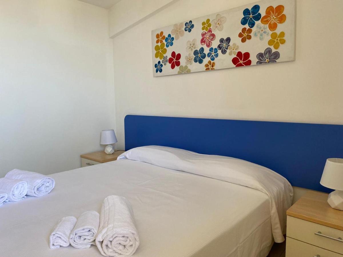 Casa Vacanze Il Giardino Dei Girasoli مارينا دي راغوزا المظهر الخارجي الصورة